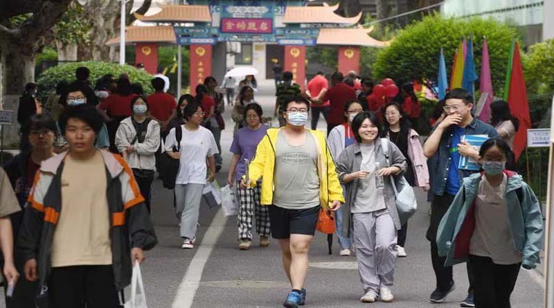 చైనాలో జనాభా సంక్షోభం.. మూతపడుతున్న వేలాది స్కూళ్లు